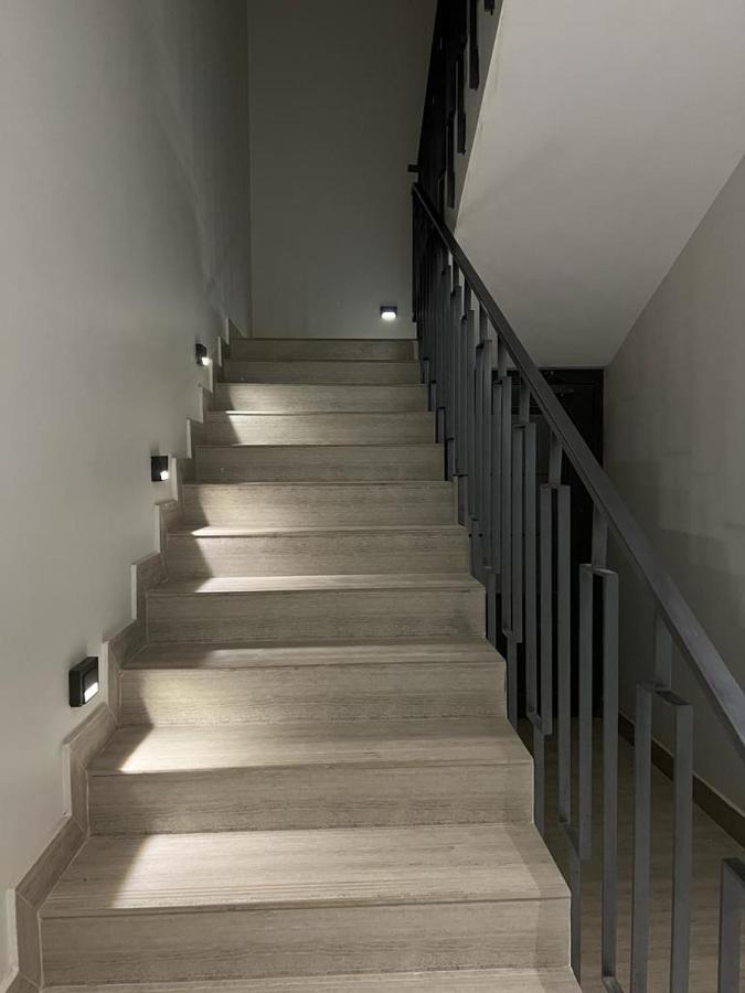 Modern Appartements With Private Entry Rijád Kültér fotó