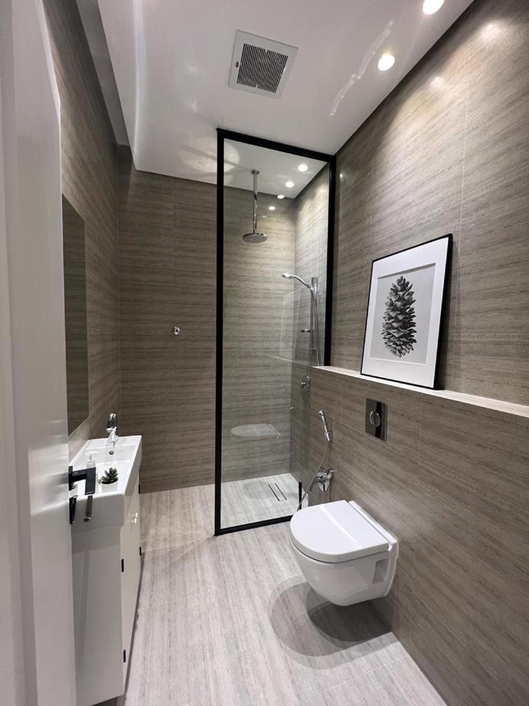 Modern Appartements With Private Entry Rijád Kültér fotó
